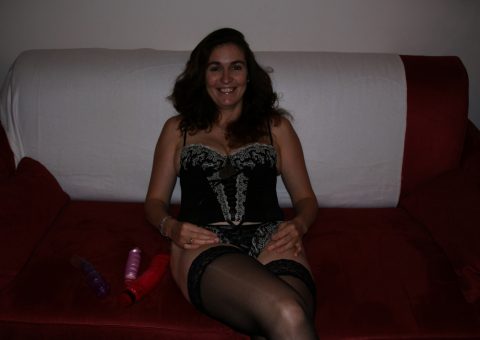 Femme qui aime le sexe et très gourmande