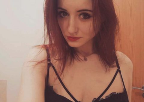 Plan cul avec une femme au foyer